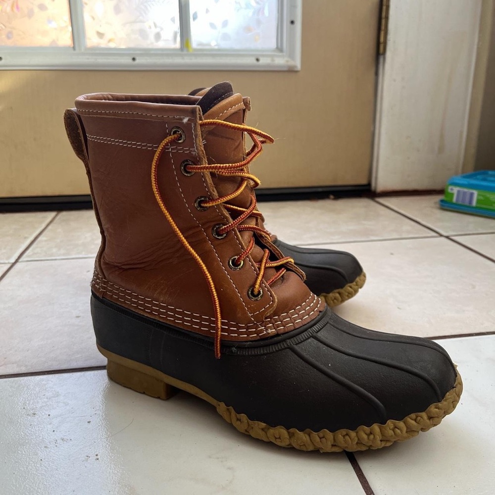 Bean boots
